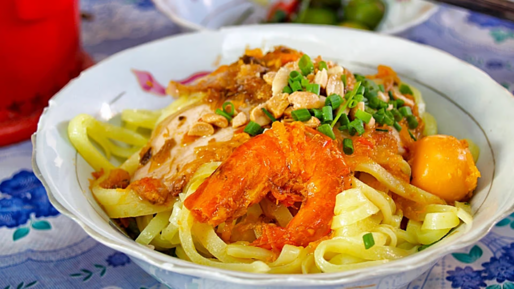 Da Nang City Tour by Cyclo Michelin Food & Japanese Guide