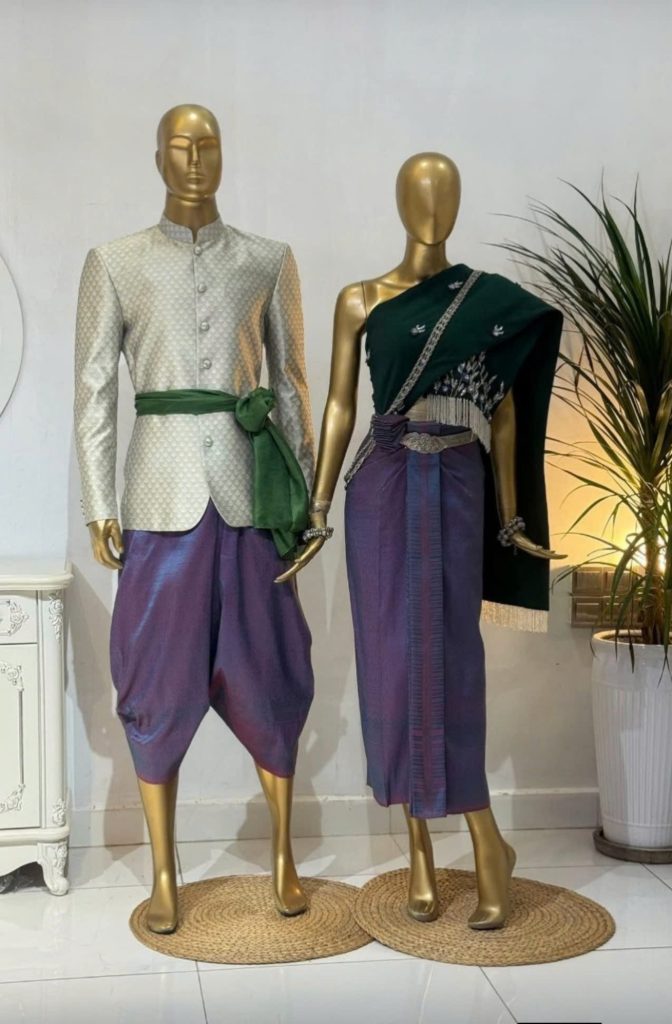 Ho Chi Minh City: Angkor Wat Day Tour with Traditional Dress